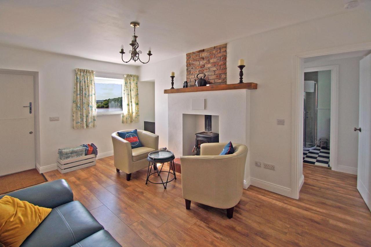 Cottage At Youghal Bridge Dloughtane 外观 照片
